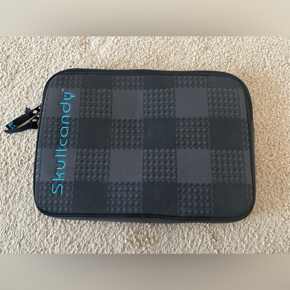 Skullcandy Tablet Case - Picture 1 of 3
